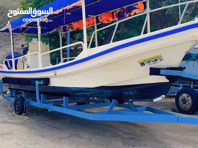 قارب قدم 25