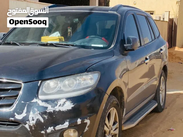 نوع : هونداي سنتافي  موديل : 2012 عيب : لايوجد بي فضل الله  ميزات : فل كامل الله يبارك المسافة المقط