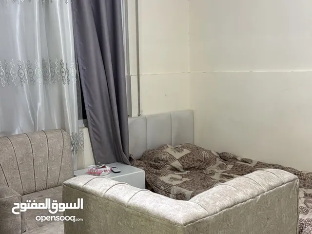 33 m2 Studio Apartments for Rent in Amman University Street