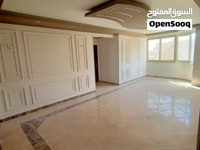 170 m2 3 Bedrooms Apartments for Sale in Qalubia El Ubour