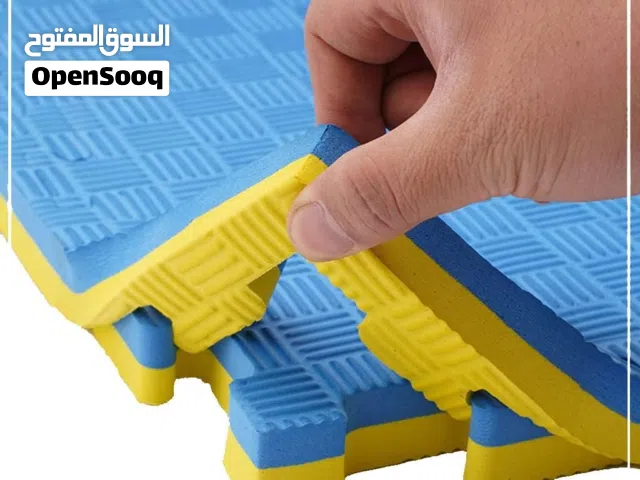 ارضيات فوم  متوفر عدة الوان وكميات متينه غير قابل للانزلاق مناسبه لتجهيز النوادي/المنزل نوعيه ممتازه