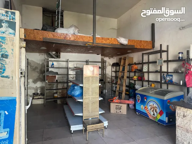 محل للإيجار في دير الغصون الشارع الرئيسي القديم مساحة 50 متر مع سدة مع توفر كل الخدمات