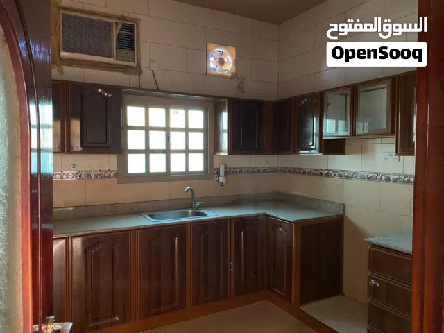 For rent, an apartment in Bani Jamra, 3 rooms 160 BD,