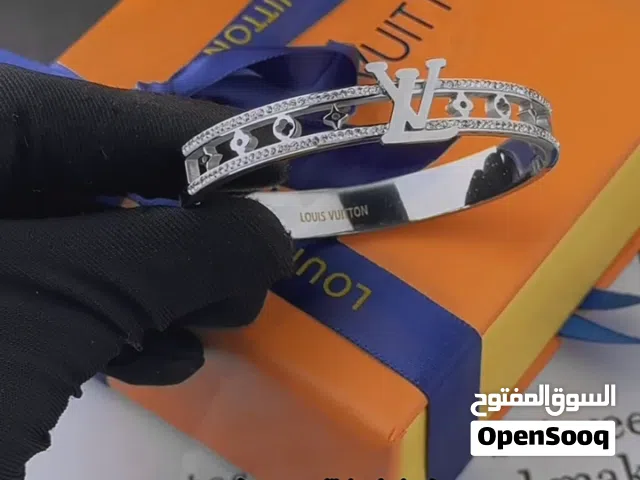 اكسسوارات لويس