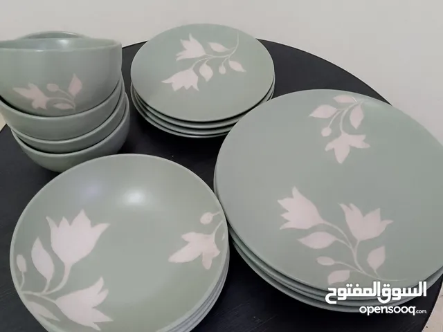 طقم عشاء مكون من 16صحن