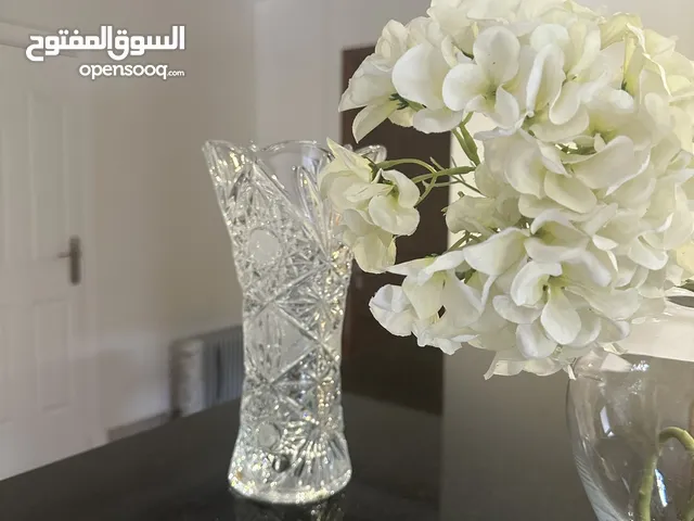 مزهريات كريستال احجام مختلفة الواحدة ب 750 جنيه
