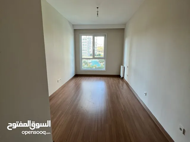 150m2 3 Bedrooms Apartments for Rent in Istanbul Avcılar