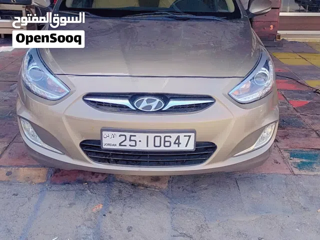 2013 هيونداي اكسنت GL