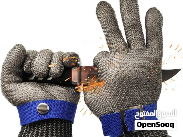 قفازات مقاومة للقطع مصنوعة من الفولاذ المقاوم للصدأ، وهي مصممة لحماية اليدين من الجروح والثقوب