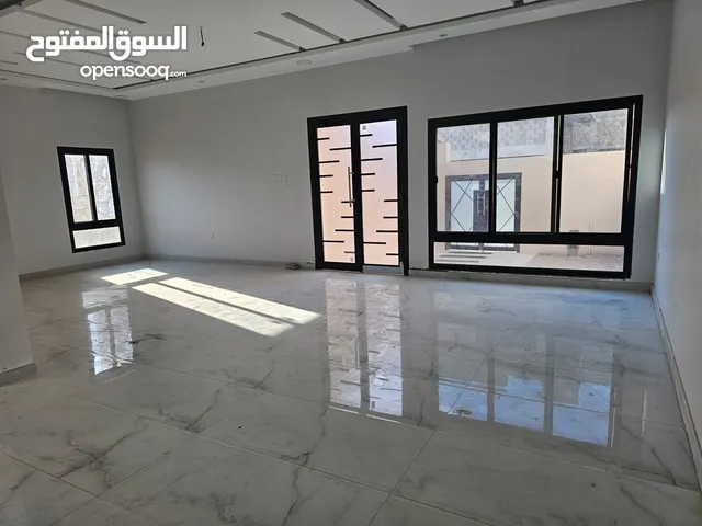 294m2 5 Bedrooms Villa for Sale in Northern Governorate Barbar