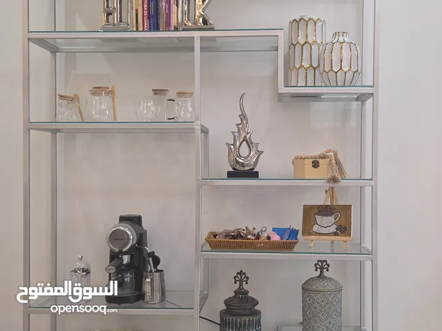 رف حديدي ثقيل