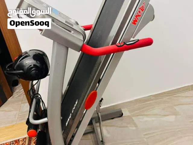 سير مشي رياضي شبه جديد