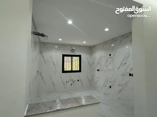 165 m2 5 Bedrooms Apartments for Rent in Jeddah Marwah
