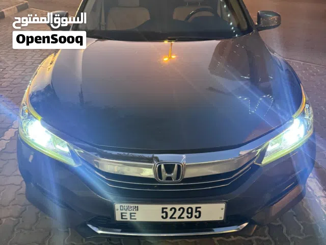 2017 هوندا اكورد EX