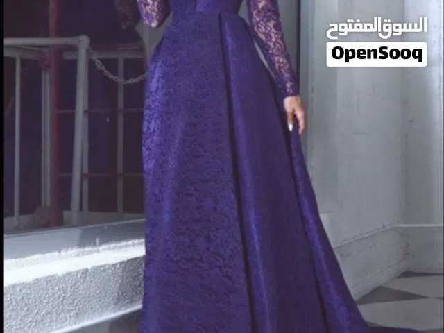 فستان مستعمل مقاس سمول