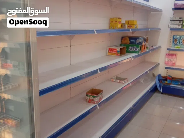 بقالة للبيع بحي الوادي بصلالة