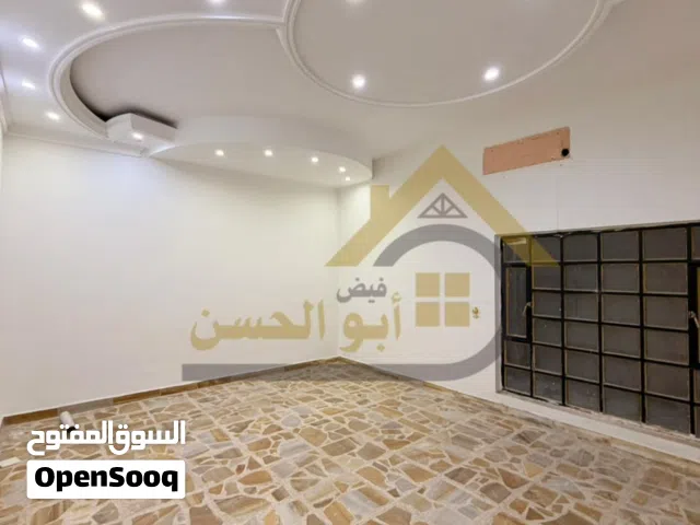 500 m2 More than 6 bedrooms Townhouse for Rent in Basra Mnawi Basha