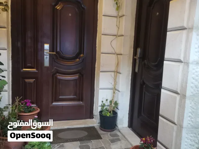 160 m2 4 Bedrooms Apartments for Sale in Amman Al-Marqab