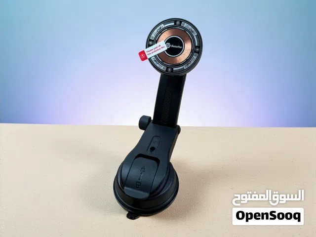 ستاند مع شاحن هاتف للسيارة