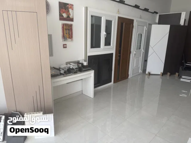 معرض ابواب ونوافذ للبيع