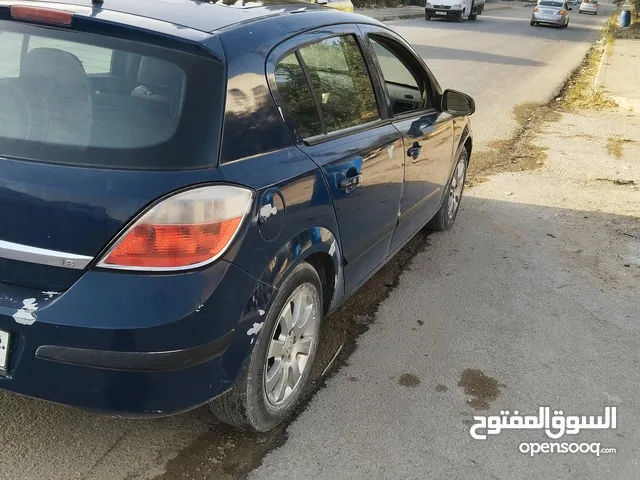 اوبل استرا 2006