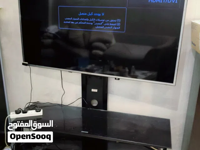 للبيع تلفزيون سامسونج ذكي 55 بوصة مع طاولة التلفزيون – موديل 2012