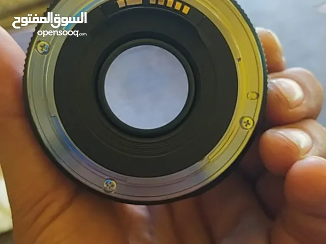 عدسة كانون 50mm - 1.8