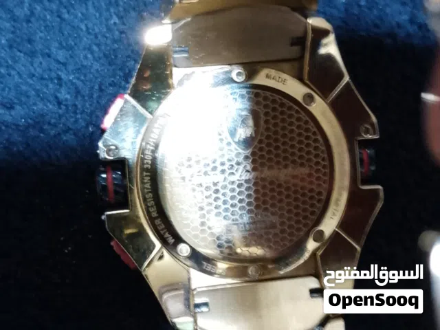 ساعة نبرجيني مطلي بالذهب صنع سويسرا