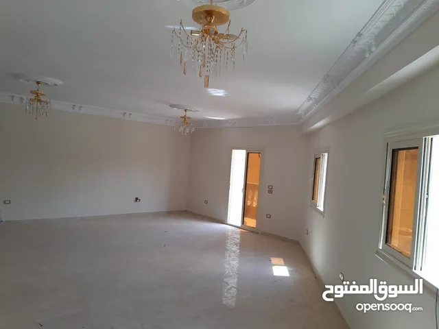 195 m2 3 Bedrooms Apartments for Rent in Cairo Shorouk City