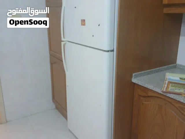 ثلاجة هاير لون ابيض استخدام بسيط جدا