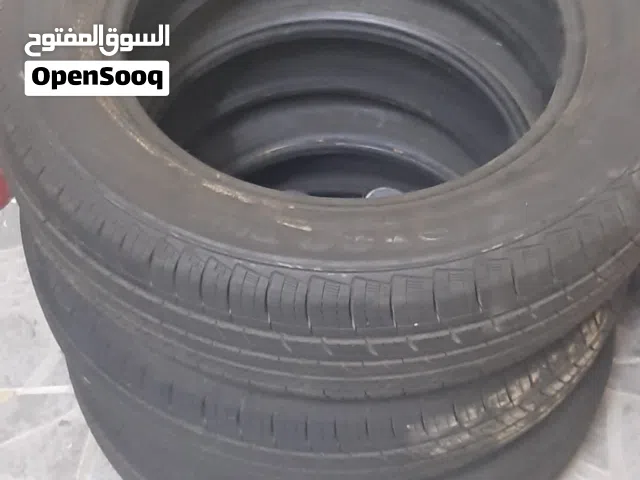 4 إطارات للبيع