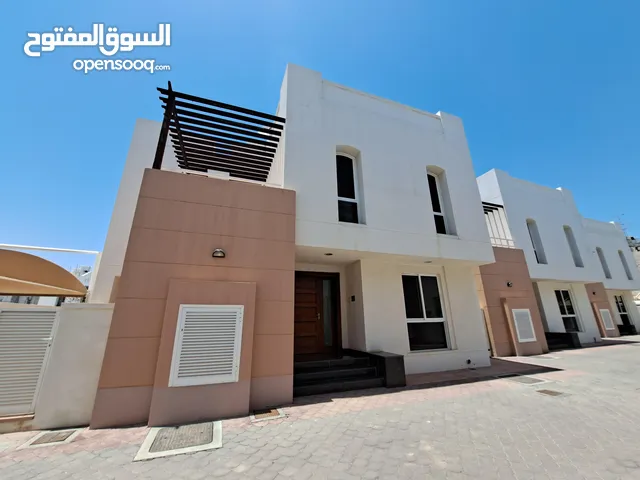 فيلا للايجار القرم/Villa for rent in Al Qurum