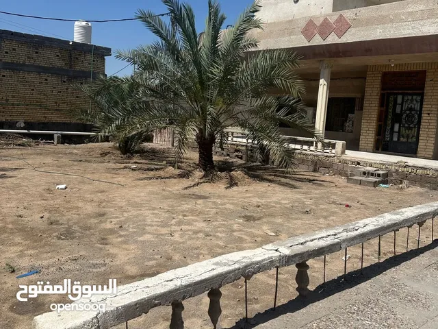 750 m2 5 Bedrooms Townhouse for Sale in Basra Other