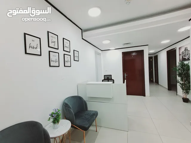 للإيجار مكاتب مفروشة بشارع النجدة خلف فندق سيتى سيزون شاملة الخدمات