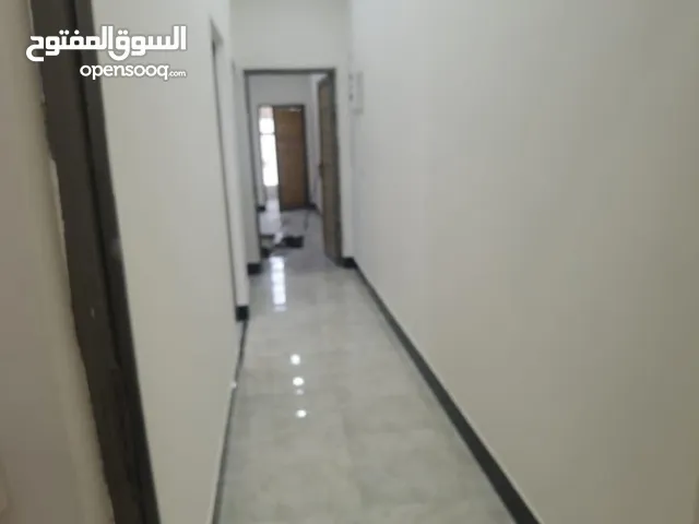 80 m2 2 Bedrooms Apartments for Rent in Basra Juninah