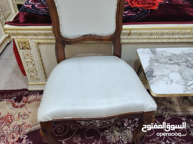 كراسي كويتي 2 مع طبله 1  نظيفات