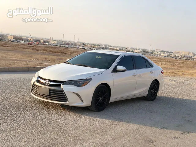 تويوتا  كامري خليجي 2016 رقم واحد فل  اوبشن  فتحة السقف صبغ تجميل نظيف السيارة جاهزة للتسجيل وتصدير