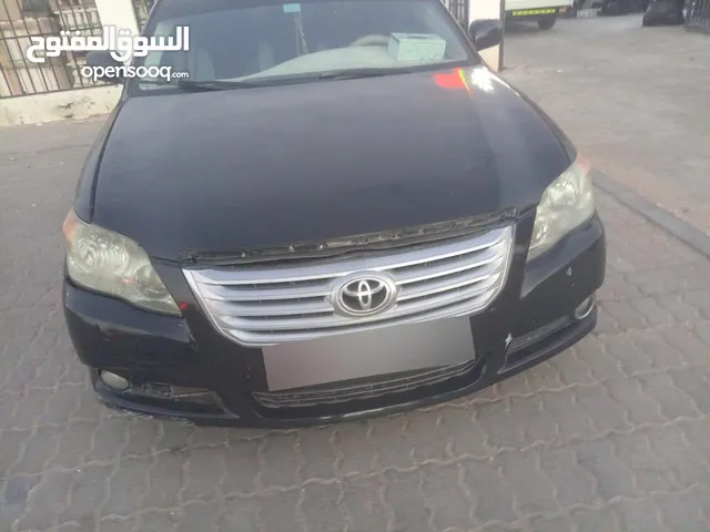 تويوتا افالون مديل 2008 سكراب عملت حادت وتضررت من تحت  ما ابغى اصلحها لي يبغاها سكراب مرحبا