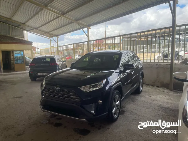 Used Toyota RAV 4 in Zarqa