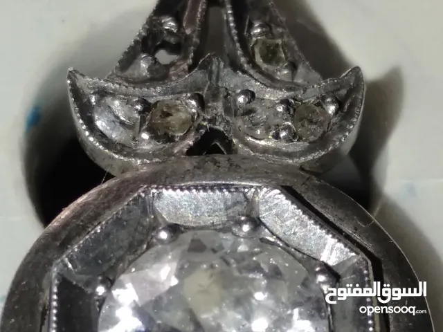 ماس حر طبيعي غير معالج. وارد فرنسا . نوادر الانتيك والتحف للبيع للجادين فقط لاغير.. اقرأ العلان جيدا