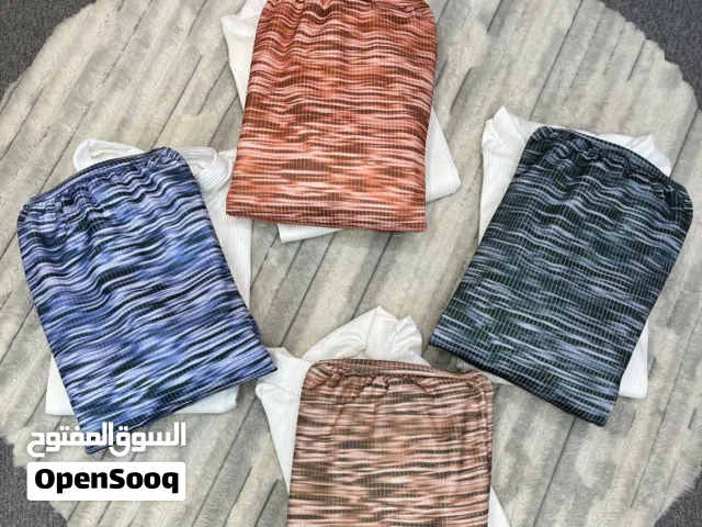 الموديل سلوبته قطعتين ،  الخامه  ريب محجر  المقاس وان سايز من 65 ك ل 85 ك  ك