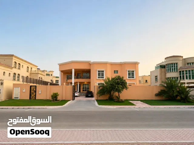 فيلا فاخرة للبيع في أبوظبي بموقع هادئ ومميز ومساحات كبيرة مناسبة للعائلات أو الاستثمار