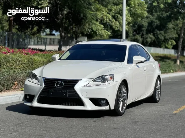 LEXUS IS 200 T 2016