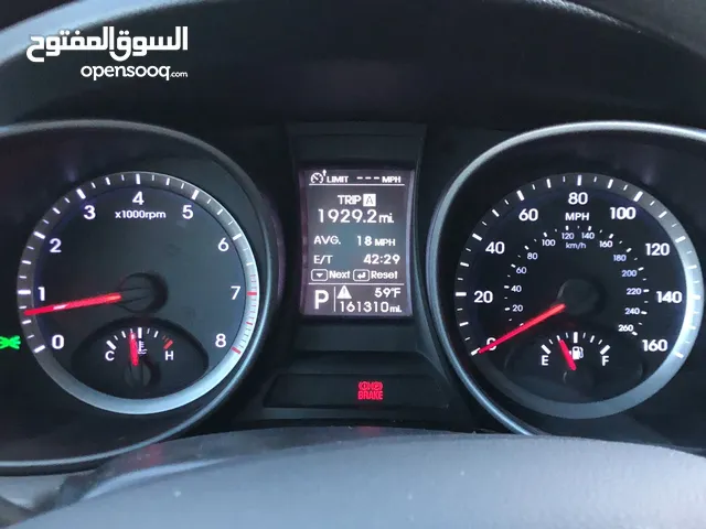 Hyundai Santa Fe 2015 in Al Khums