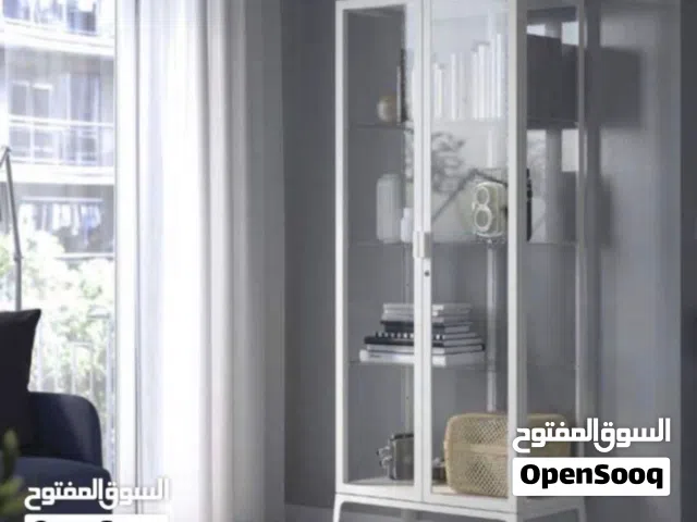 دولاب زجاجي