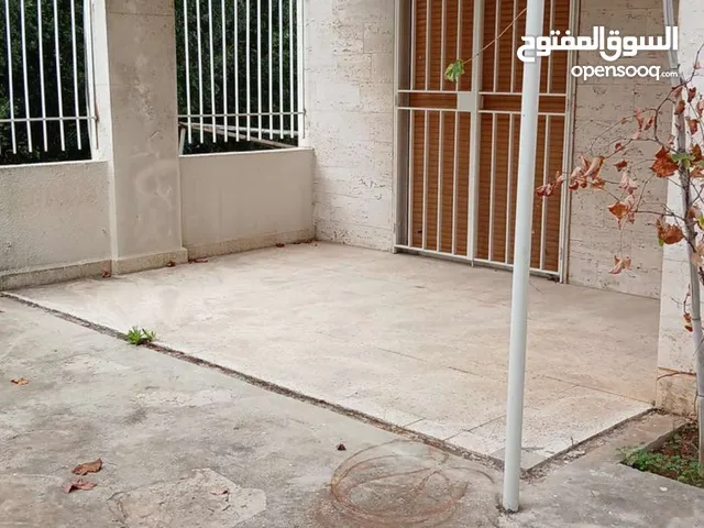 طابق ارضي بالكامل للايجار 250م مدخل منفرد خارجي مع تراس و مدخلان داخلي لسوبرماركت او حضانة او غيره