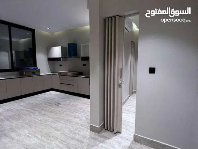 140 m2 3 Bedrooms Apartments for Rent in Dammam Al Wahah