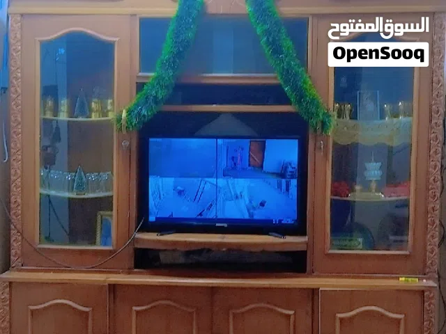 معرض خشب قطعتين