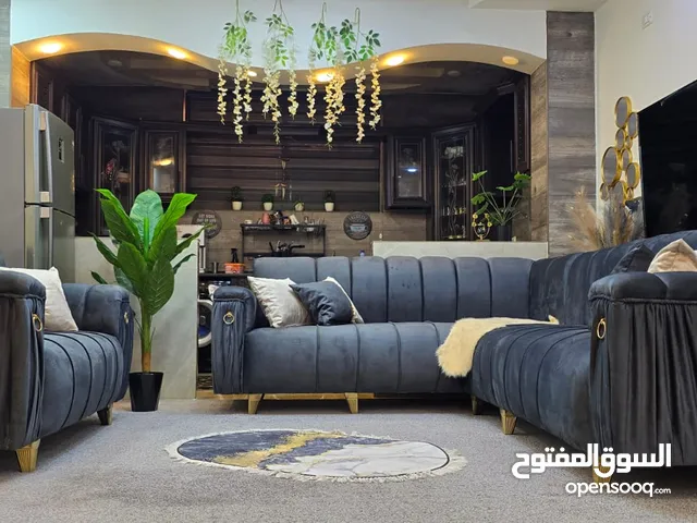 كورنر شبه جديد للبيع