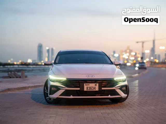 2023 Hyundai Elantra Standard